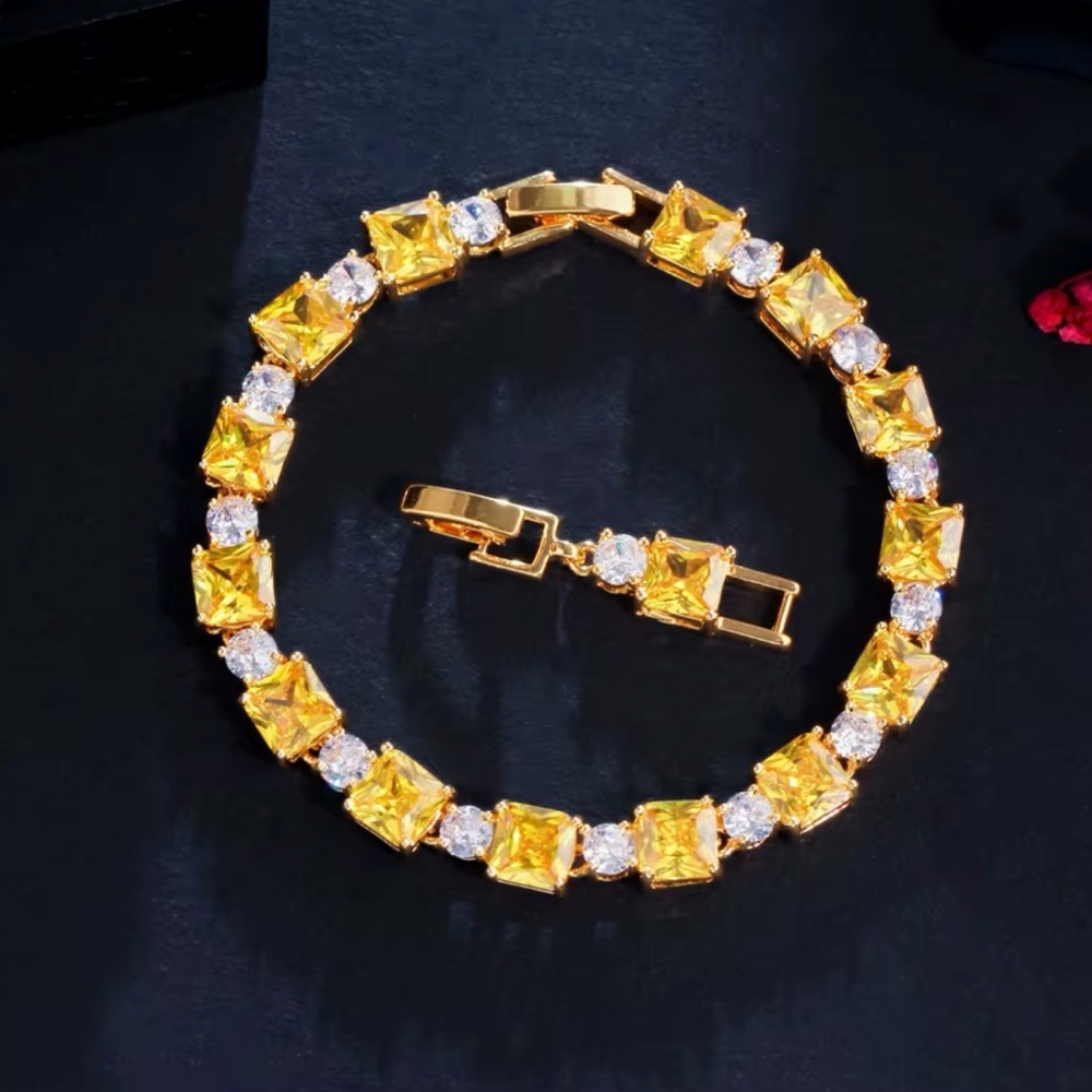 Radiant Gold and Yellow Gemstone Bracelet